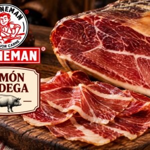 Taco de jamón bodega expuesto con algunas lonchas sobre un plato